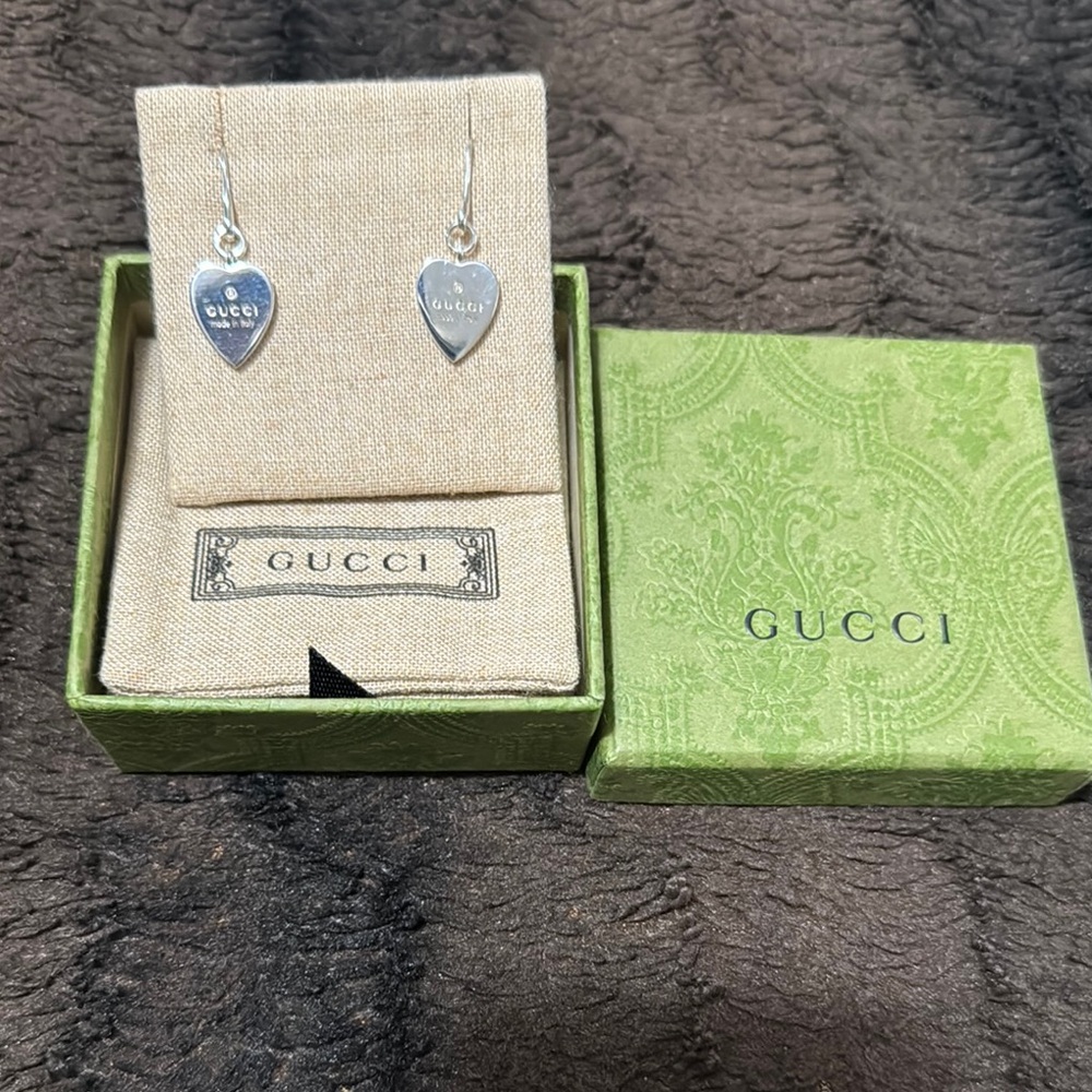 Gucci Silver Heart Drop Earrings - Picture 4 of 4